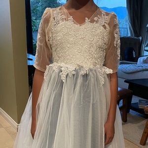 LaLaMira Flower Girl Dress (NEW) Size 9